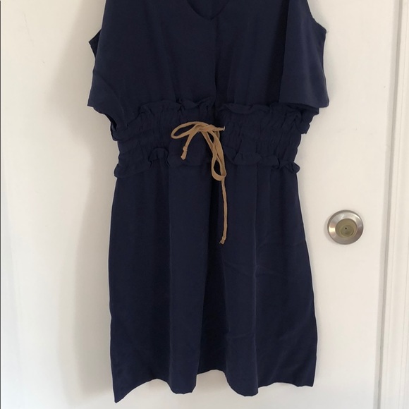 Off shoulder dress - Picture 3 of 4